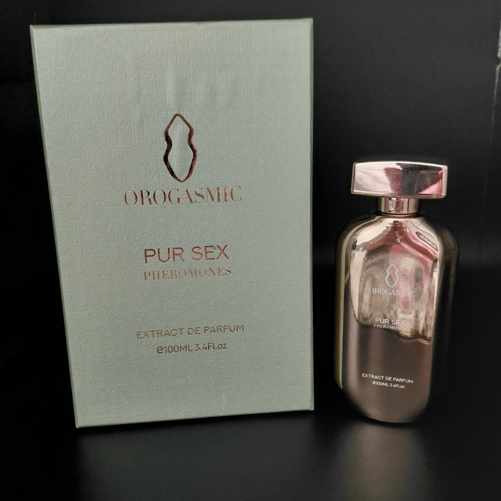 Orogasmic Pur Sex Pheromones Extract de Parfum - Rose Gold Bottle 100 ml full